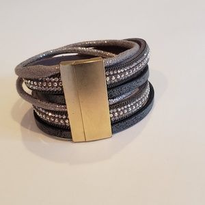 Grey silver gorgeous bracelet with gold buckle
